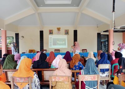 Melangkah Bersama Menuju Generasi Unggul : Sosialisasi Ibu Hamil di Desa Bantarmangu